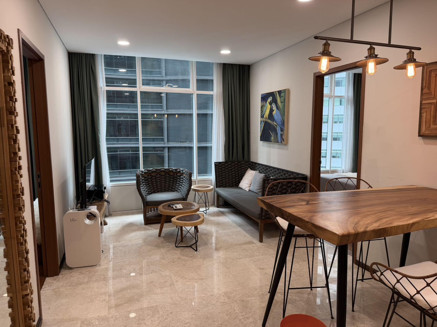 Sky Suites 5号房 Living Room